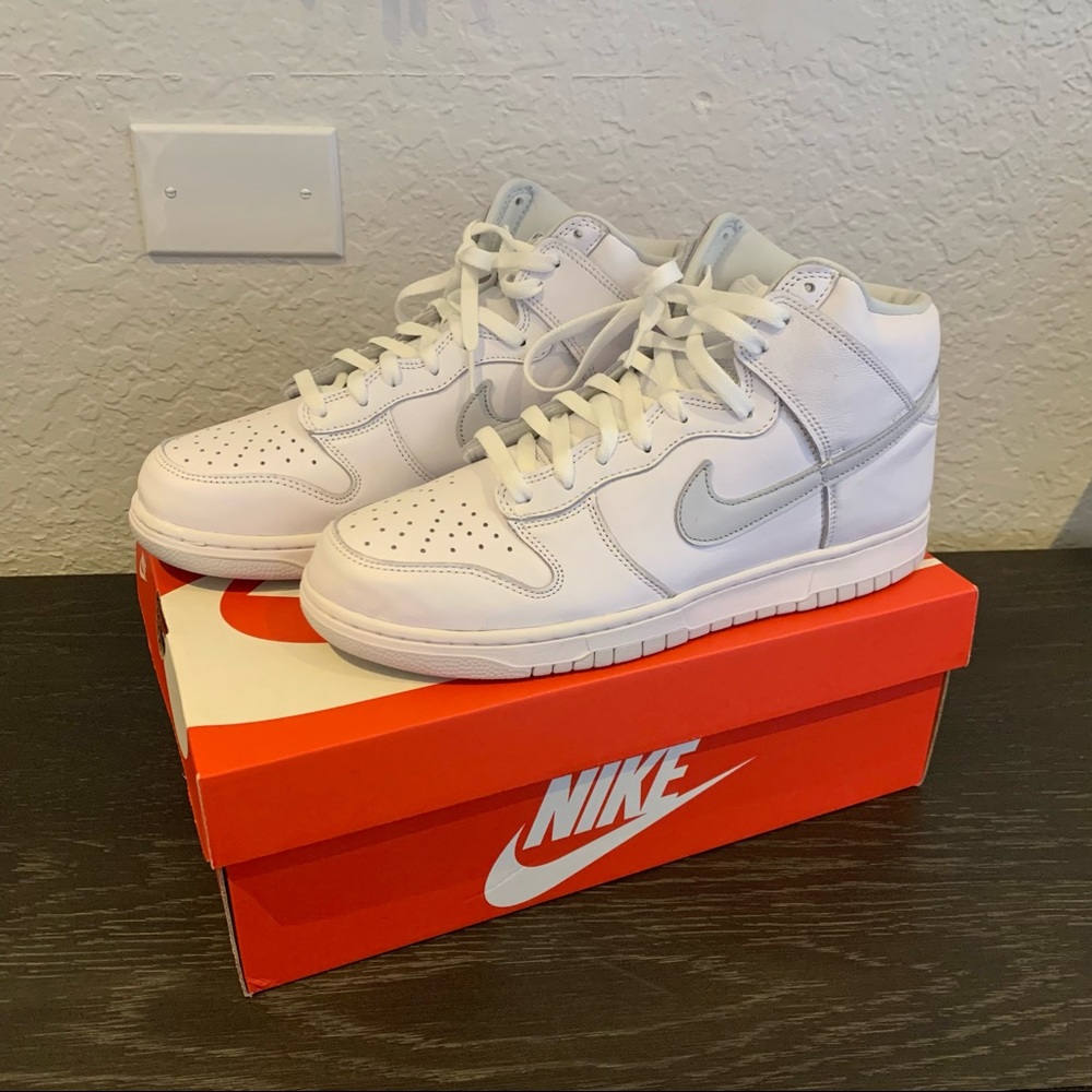 ⚪️SOLD⚪️Nike Dunk High SP “Pure Platinum”